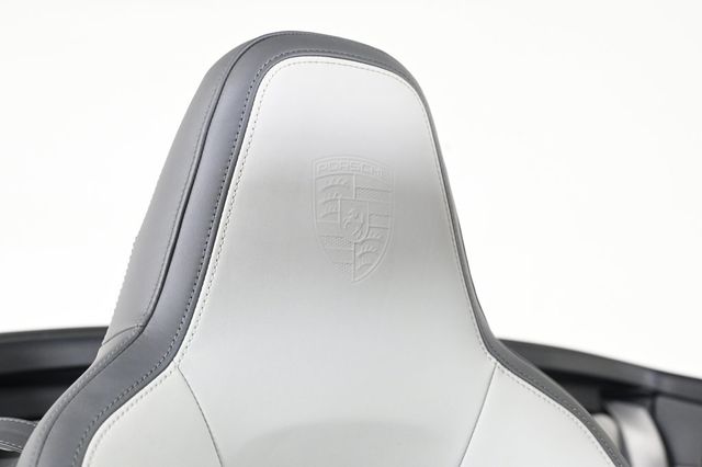 2025 Porsche 911  - 22964203 - 19