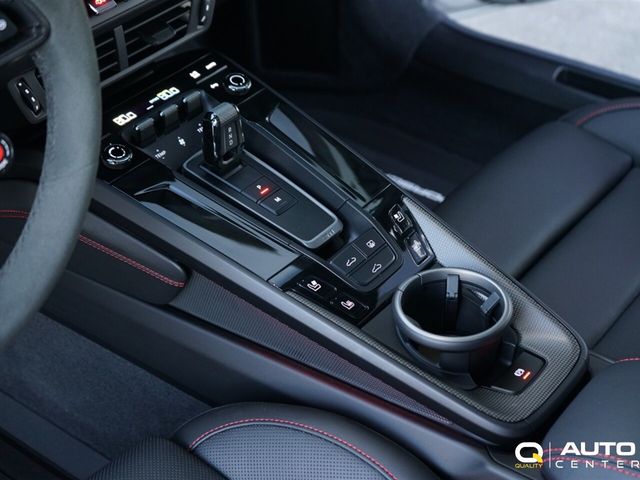 2025 Porsche 911  - 22975273 - 30