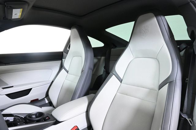 2025 Porsche 911 Carrera - 22912503 - 4