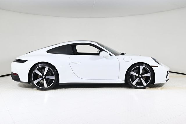 2025 Porsche 911 Carrera - 22916605 - 7