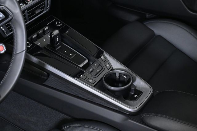 2025 Porsche 911 Carrera - 22934963 - 16