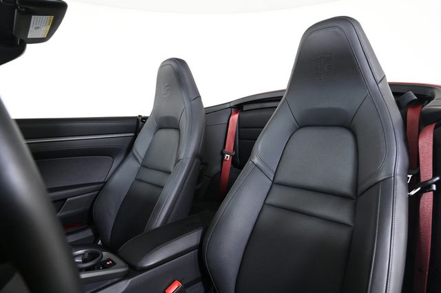 2025 Porsche 911 Carrera - 22934963 - 4