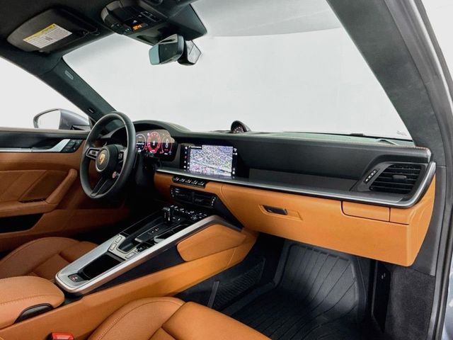 2025 Porsche 911 Carrera - 23061003 - 16