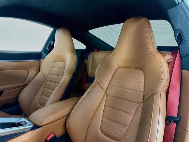 2025 Porsche 911 Carrera - 23061003 - 4