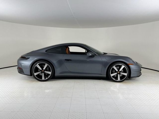 2025 Porsche 911 Carrera - 23061003 - 7