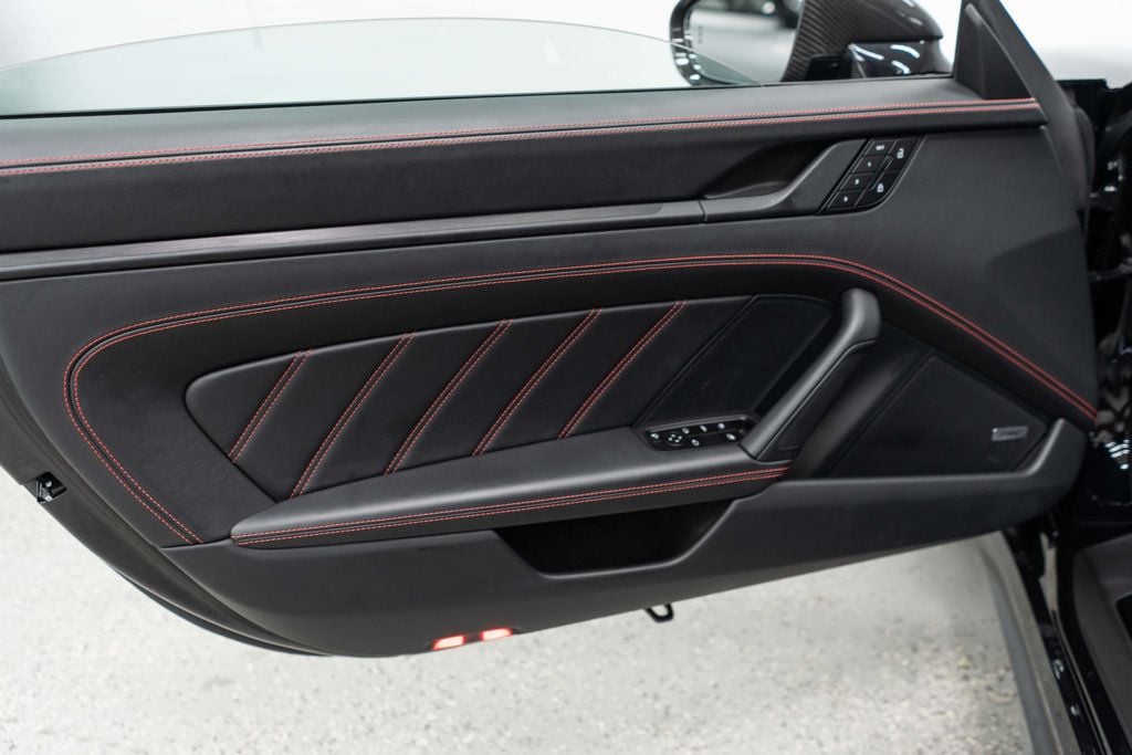 Porsche 911 photo 14