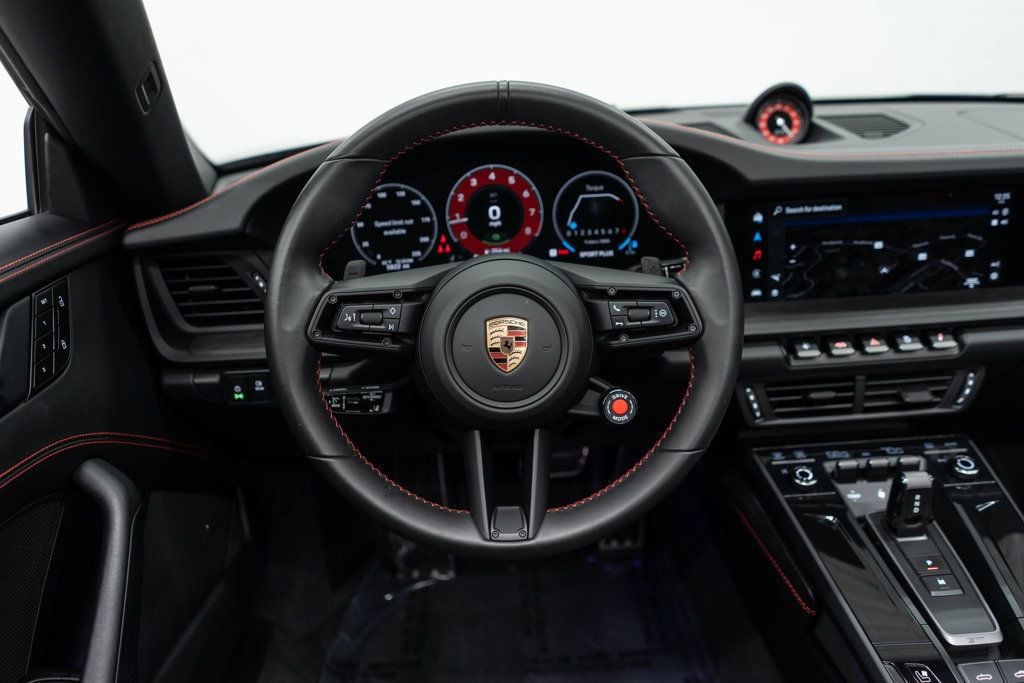 Porsche 911 photo 18