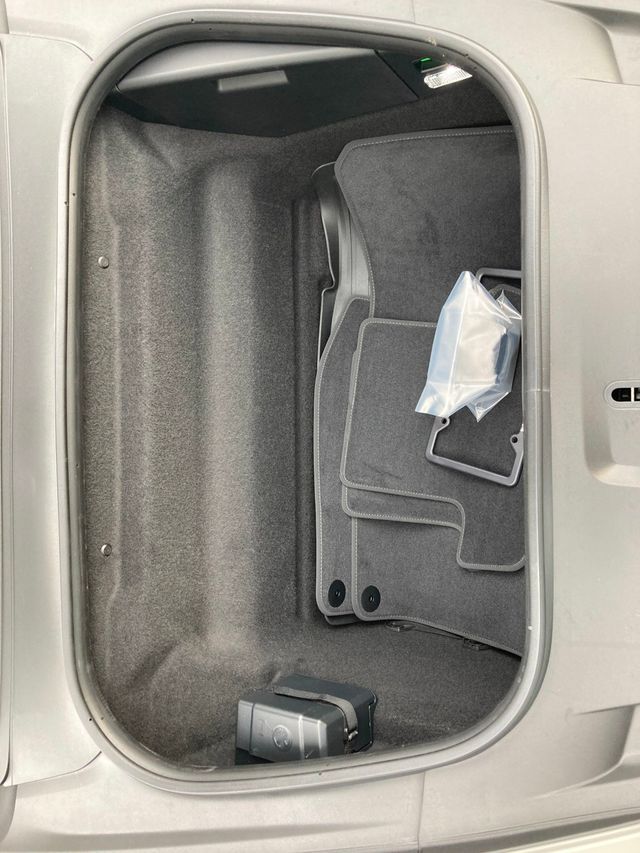 2025 Porsche 911 Carrera 4 GTS Coupe - 22930594 - 13