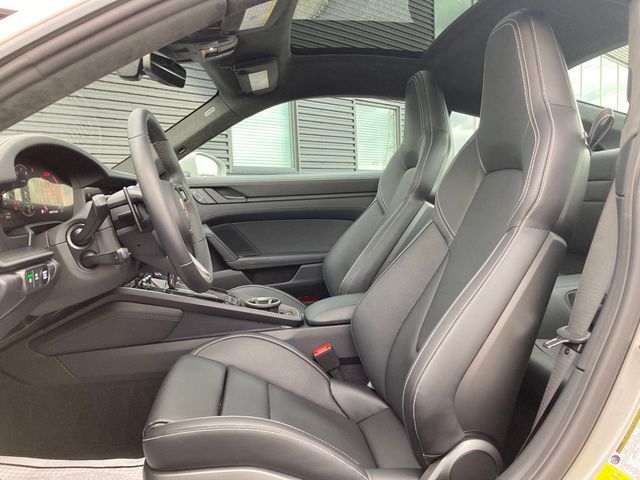 2025 Porsche 911 Carrera 4 GTS Coupe - 22930594 - 7