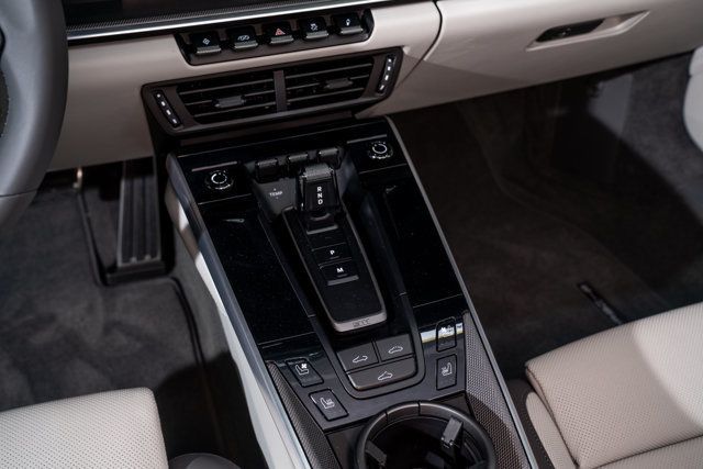2025 Porsche 911 Carrera Coupe - 23008557 - 15