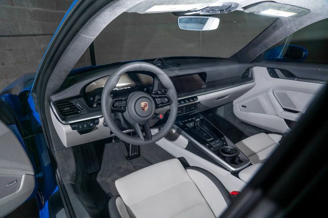 2025 Porsche 911 Carrera Coupe - 23008557 - 26