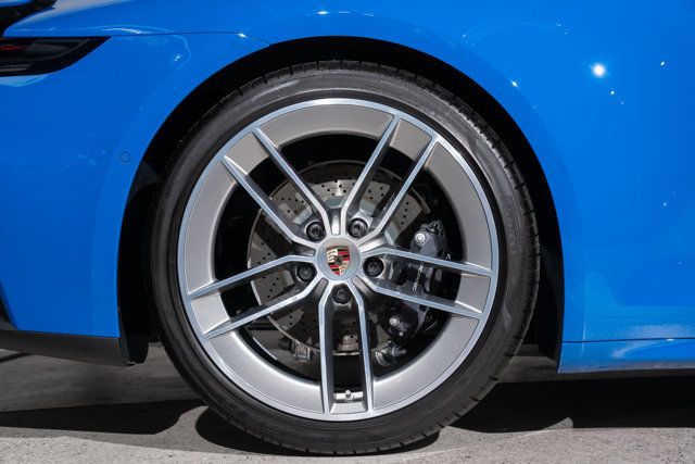 2025 Porsche 911 Carrera Coupe - 23008557 - 52