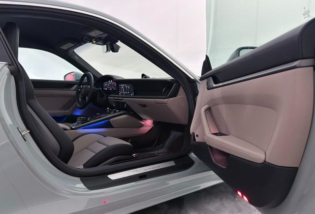2025 Porsche 911 Carrera Coupe - 23028428 - 26