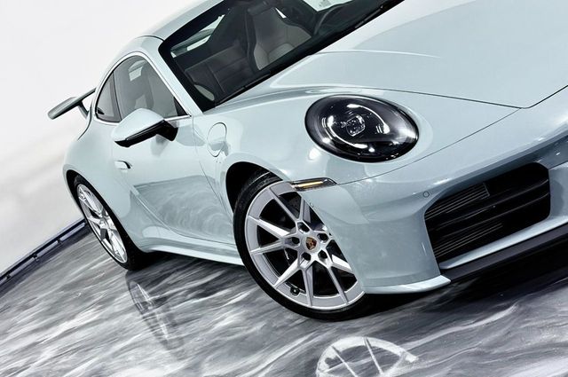 2025 Porsche 911 Carrera Coupe - 23028428 - 3