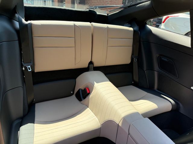 2025 Porsche 911 - Photo 14
