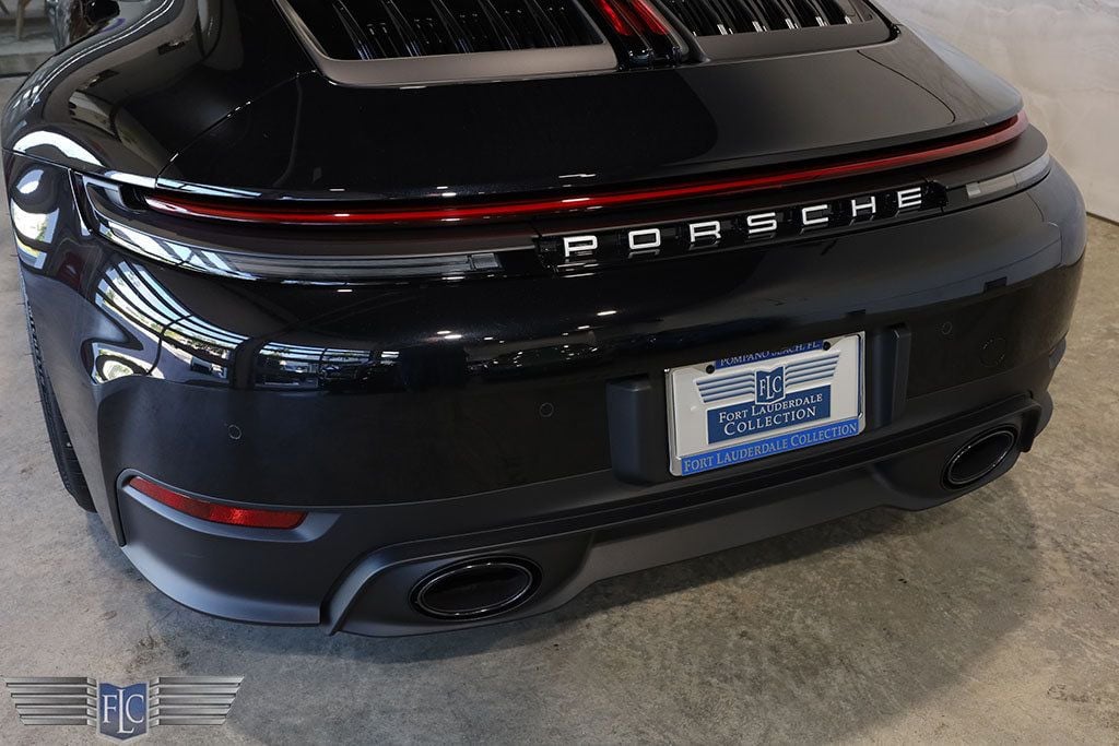 2025 Porsche 911 Carrera Coupe - 22762310 - 9