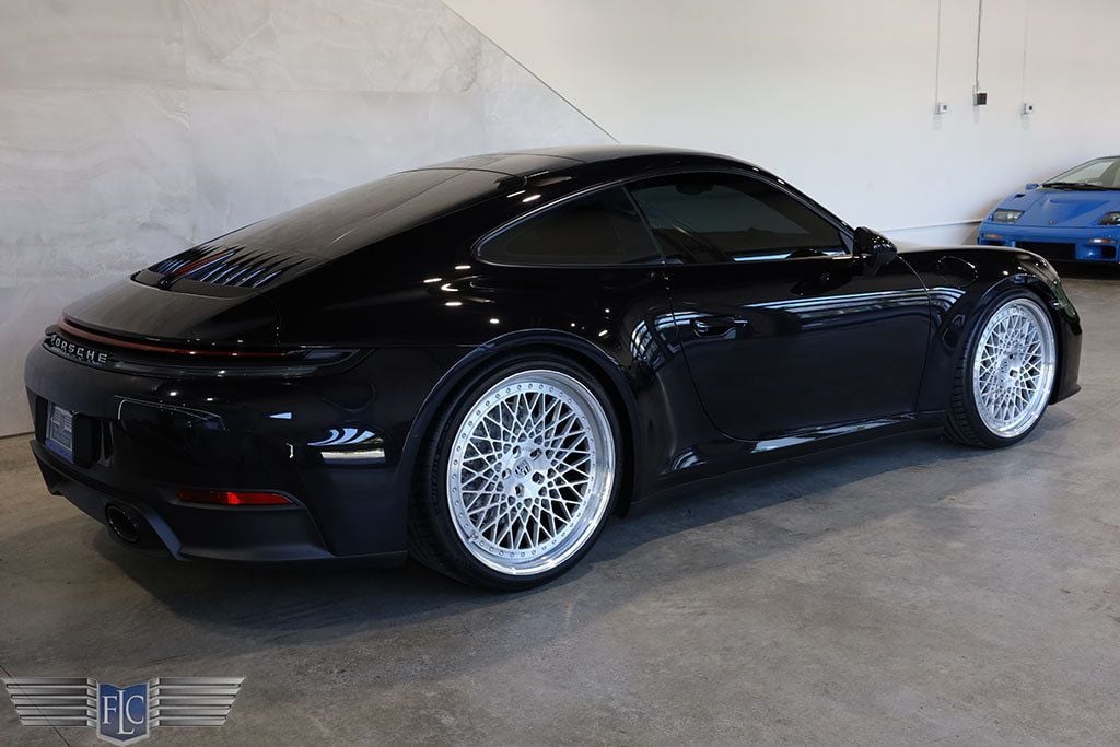 2025 Porsche 911 Carrera Coupe - 22762310 - 5