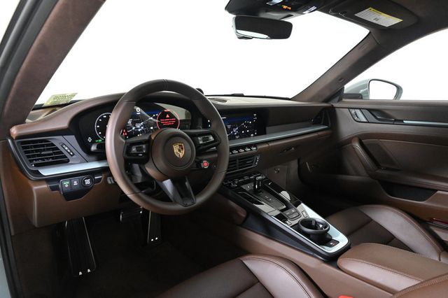 2025 Porsche 911 Carrera GTS - 22914125 - 10