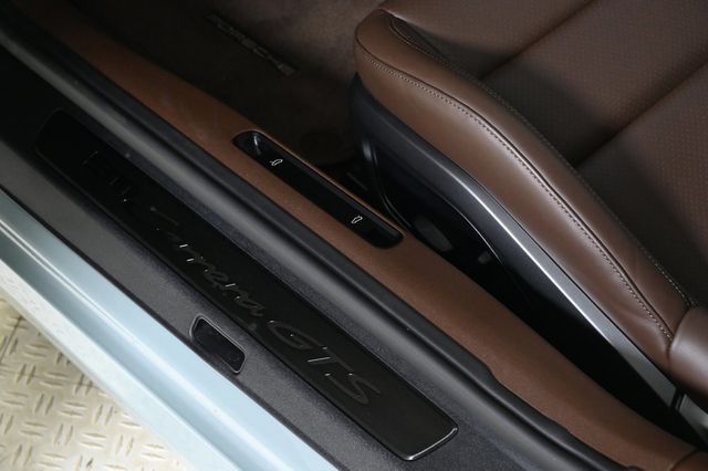 2025 Porsche 911 Carrera GTS - 22914125 - 24