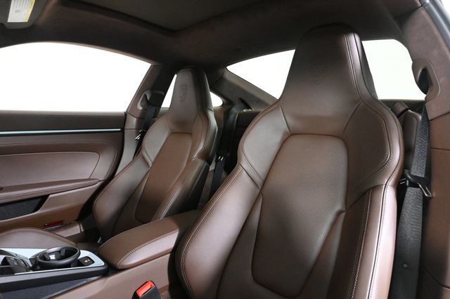 2025 Porsche 911 Carrera GTS - 22914125 - 4