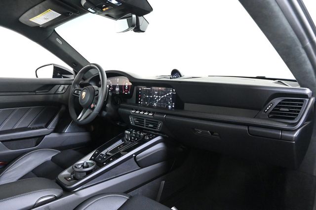 2025 Porsche 911 Carrera GTS - 22914479 - 16