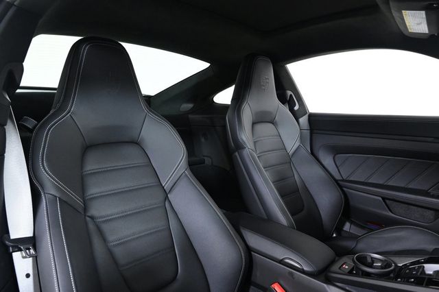 2025 Porsche 911 Carrera GTS - 22914479 - 17