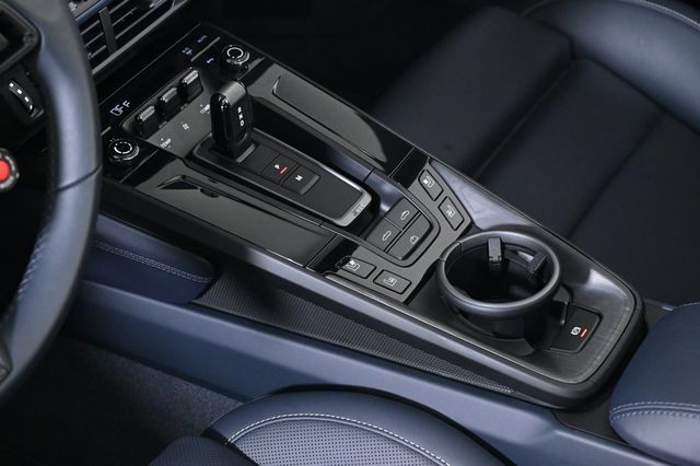 2025 Porsche 911 Carrera GTS - 22968803 - 15