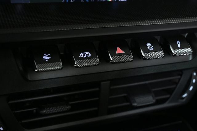 2025 Porsche 911 Carrera GTS - 22991640 - 24