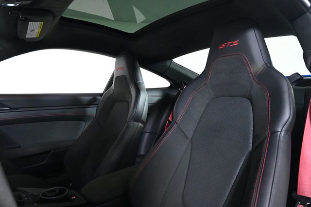 2025 Porsche 911 Carrera GTS - 22991640 - 4