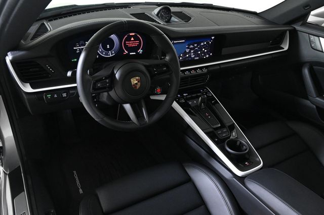 2025 Porsche 911 Carrera S - 22908437 - 3