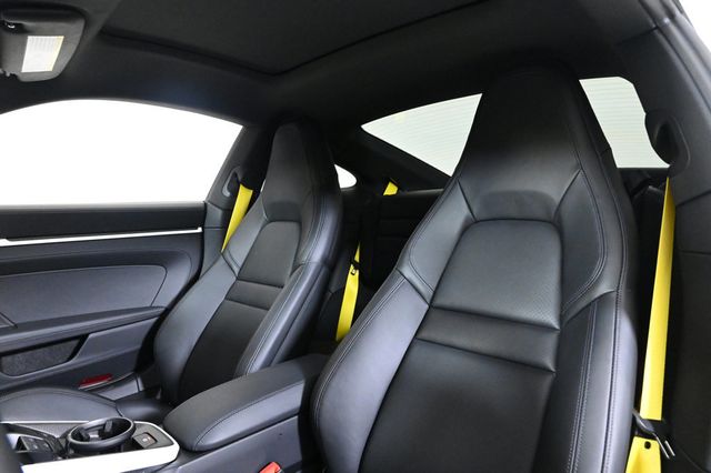 2025 Porsche 911 Carrera S - 22908437 - 4