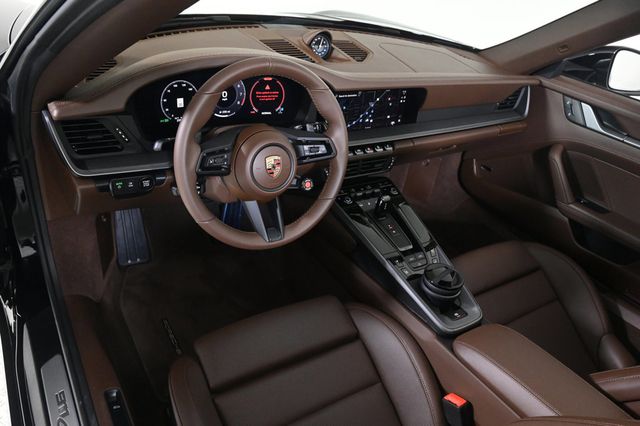 2025 Porsche 911 Carrera S - 22986160 - 3