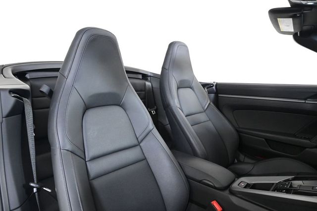 2025 Porsche 911 Carrera S - 22988538 - 17