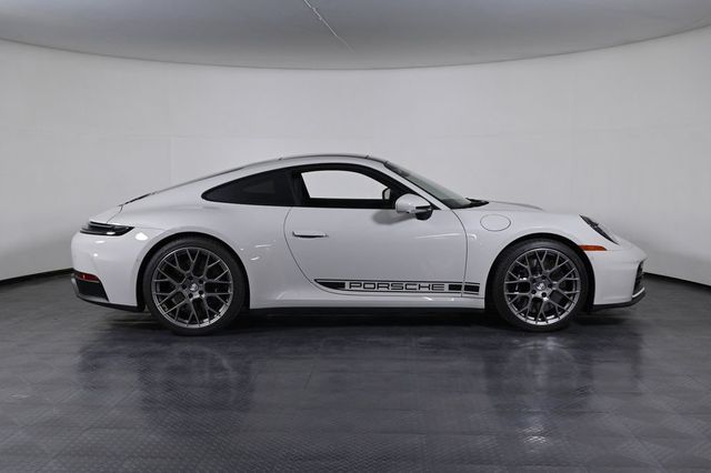 2025 Porsche 911 Carrera S - 23013095 - 7