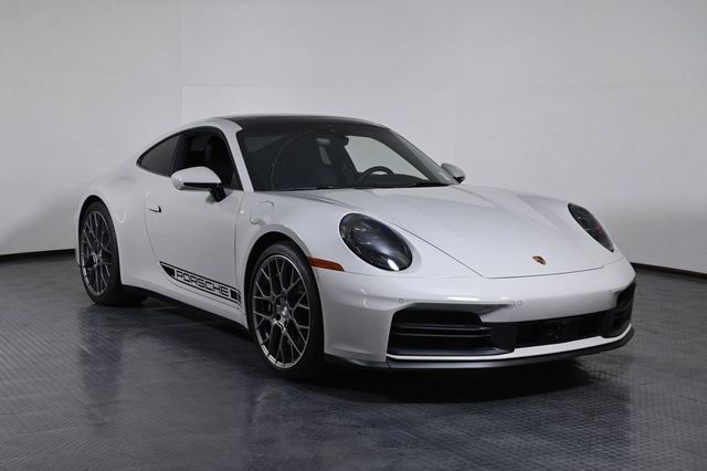 2025 Porsche 911 Carrera S - 23013095 - 8