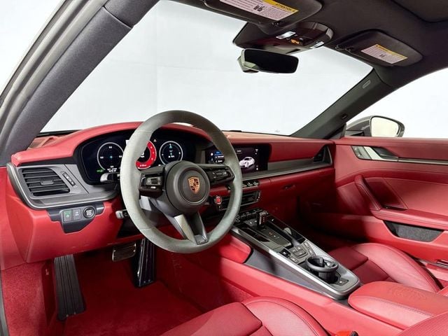 2025 Porsche 911 Carrera S - 23038336 - 10