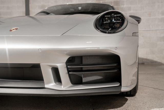 2025 Porsche 911 Carrera T Coupe - 23071641 - 11