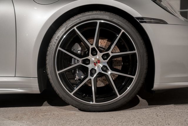 2025 Porsche 911 Carrera T Coupe - 23071641 - 15