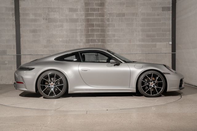2025 Porsche 911 Carrera T Coupe - 23071641 - 1