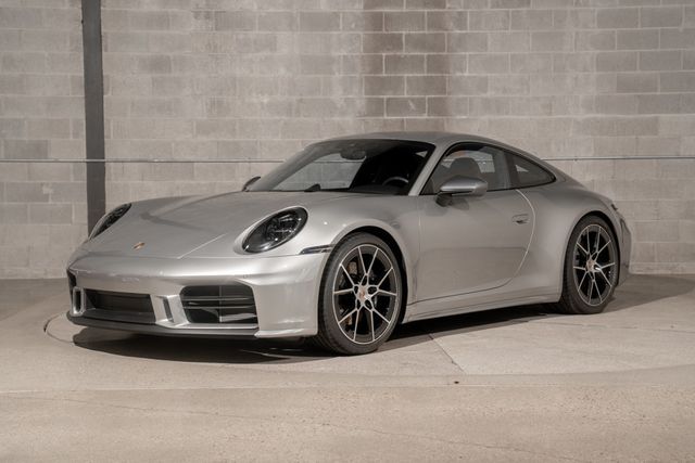 2025 Porsche 911 Carrera T Coupe - 23071641 - 4