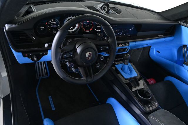 2025 Porsche 911 GT3 RS - 22989604 - 3