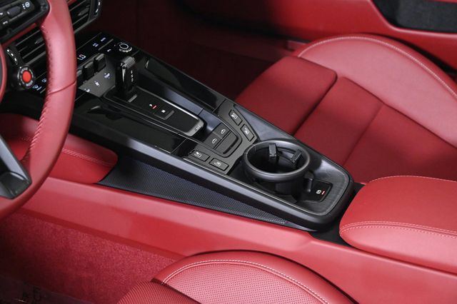 2025 Porsche 911 Targa 4 GTS - 22989386 - 15