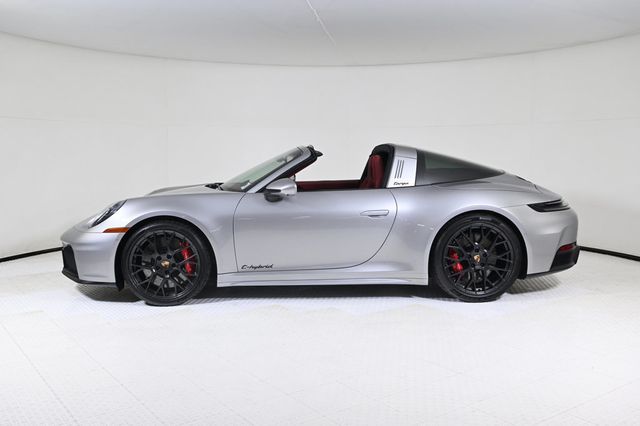 2025 Porsche 911 Targa 4 GTS - 22989386 - 1