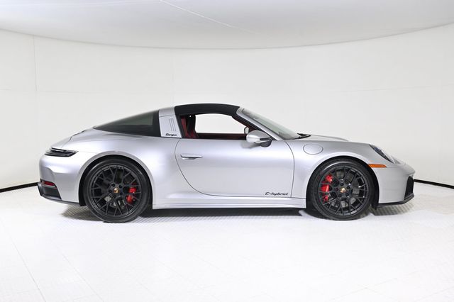 2025 Porsche 911 Targa 4 GTS - 22989386 - 7