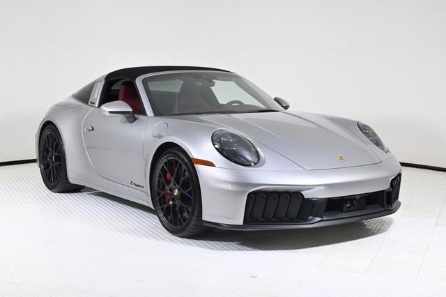 2025 Porsche 911 Targa 4 GTS - 22989386 - 8