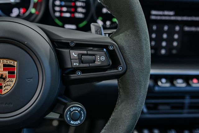 2025 Porsche 911 Turbo S Cabriolet - 22940987 - 44