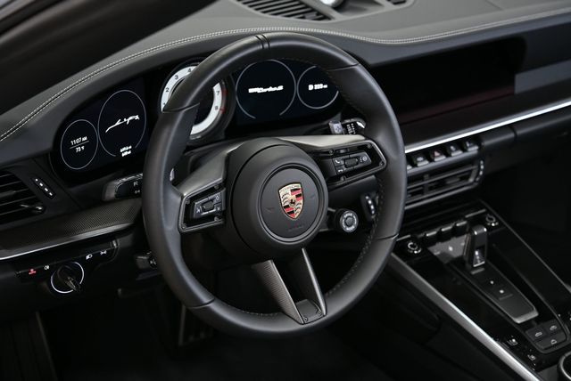 2025 Porsche 911 Turbo S Cabriolet - 22974317 - 31