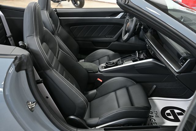 2025 Porsche 911 Turbo S Cabriolet - 22974317 - 42