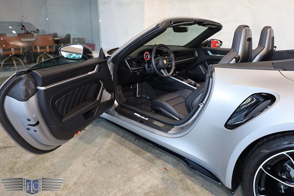 2025 Porsche 911 Turbo S Cabriolet - 23063481 - 14