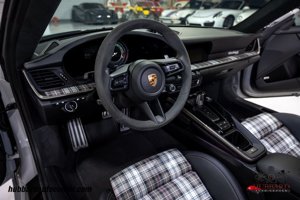 2025 Porsche 911 Turbo 50  - 22973525 - 18